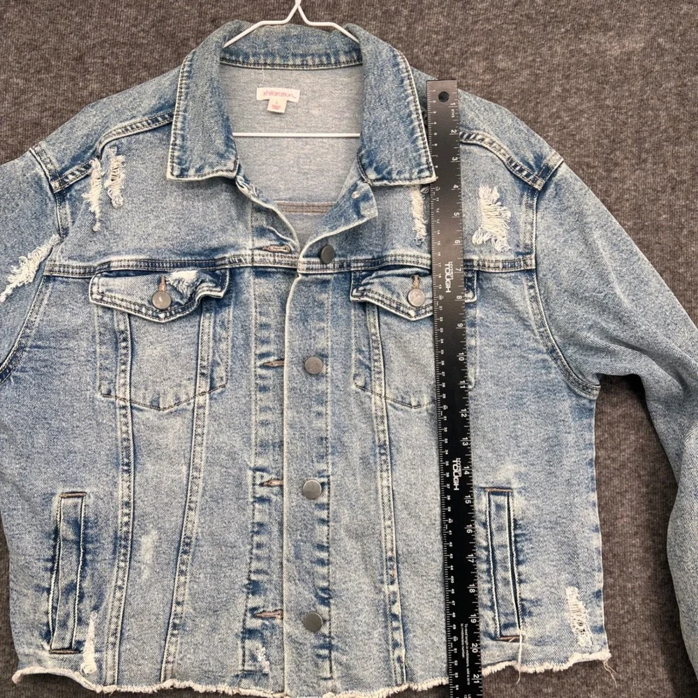 Xhilaration Womens Acid Wash Distressed Denim Jacket Light Blue Raw Hem Large